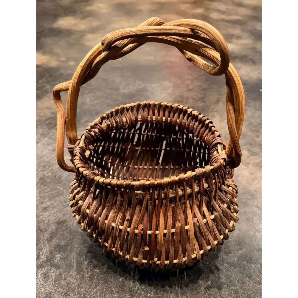 VTG Appalachian Woven Buttocks Gather Basket Losenge Pattern Twisted Vine Handle